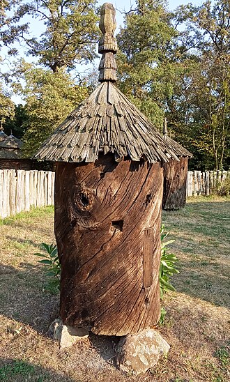 File:Bee House.jpg