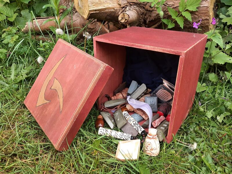 File:Magical box.jpg