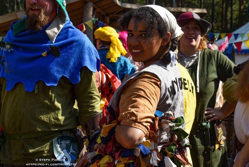 File:Over the shoulder thresher.jpg