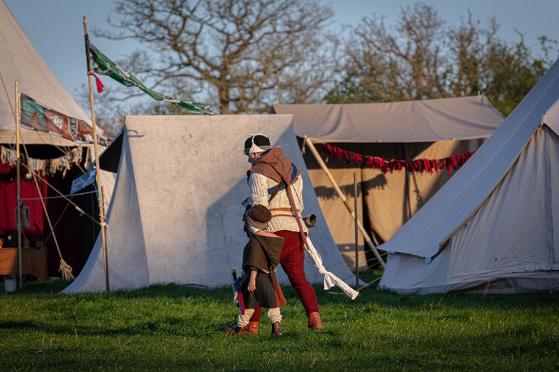 File:Walking the Boundary.jpg