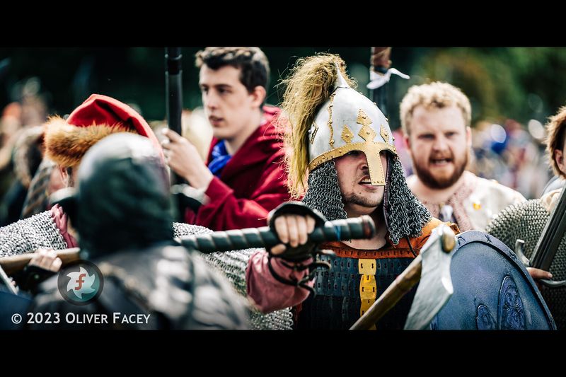 File:Plumed Schlacta.jpg