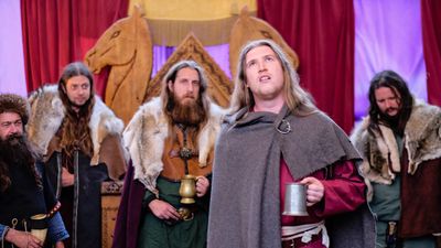 Many of the sagas are very long and a wise scop keeps a tankard close by to refresh their voice without breaking the rhythm of their performance.