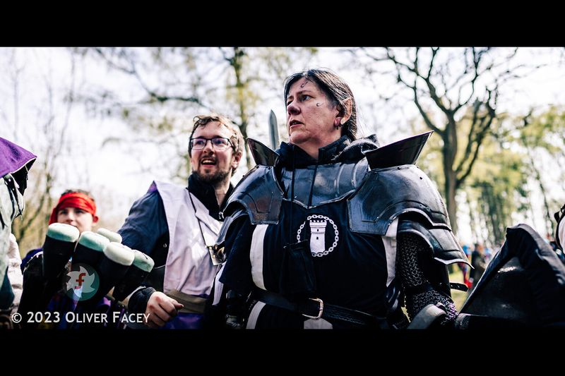 File:Surcoat and Pauldrons.jpg