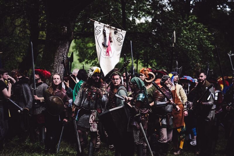 File:Thorns in the Wood.jpg