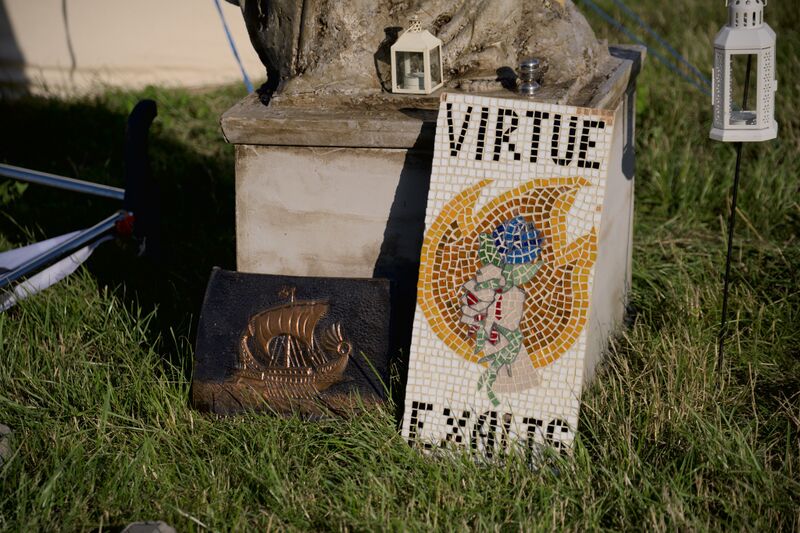 File:Virtue Exalts.jpg