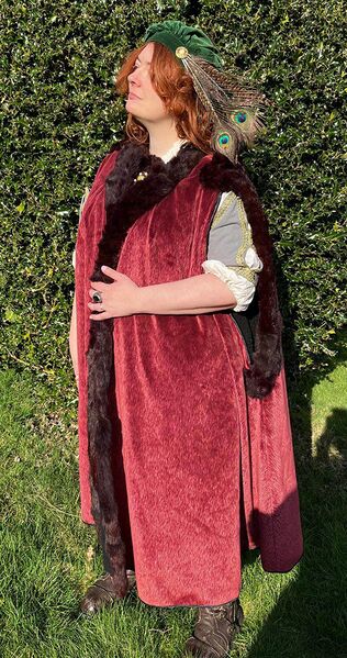 File:League robe.jpg