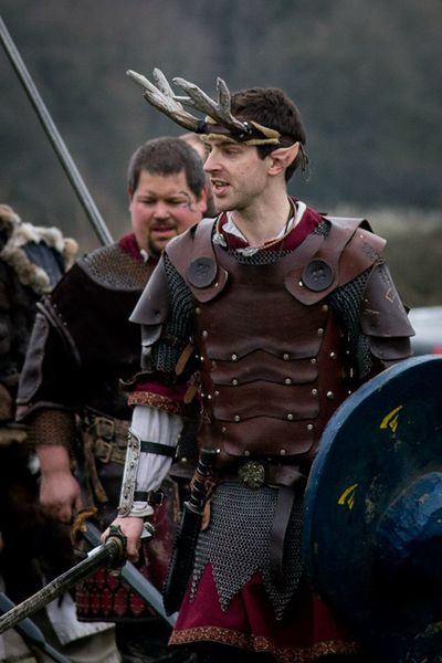 File:Leather over chain.jpg