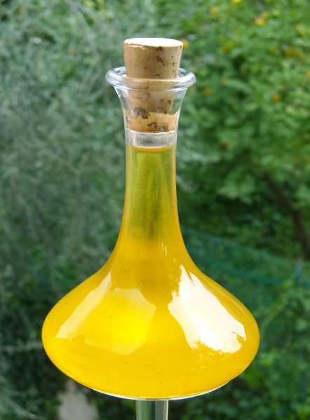 File:ArtisanOil.jpg