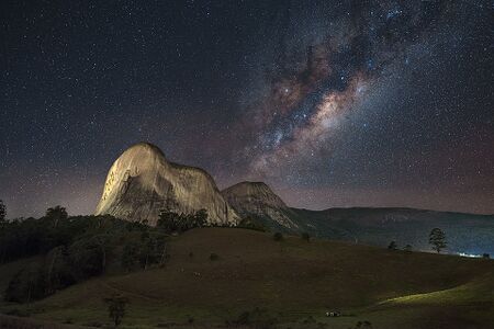 Pedra Azul Milky Way.jpg