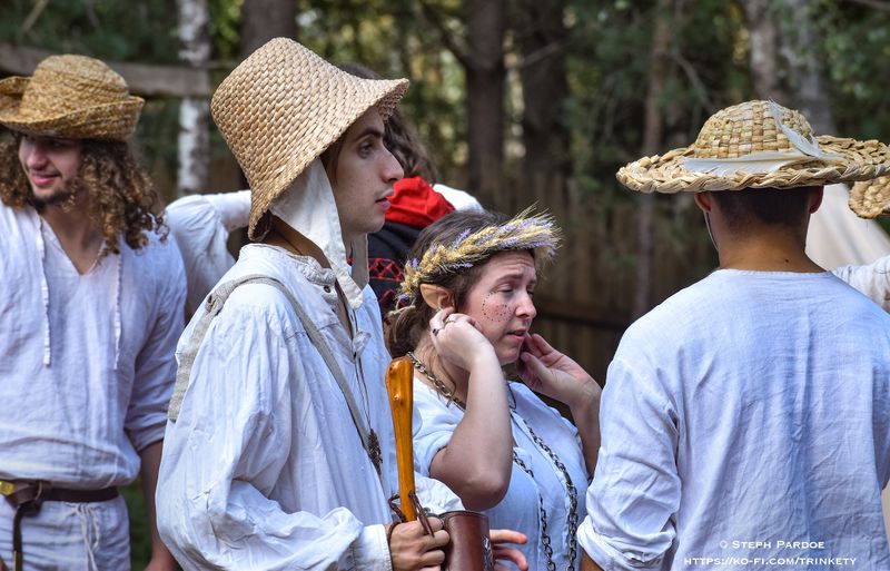 File:Plain White Shirts.jpg
