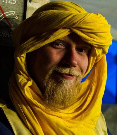 Zanterr i Ezmara i Erego, who started as a cabin boy and now leads a fleet.