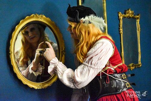 Bella Vicente d'Apulian.jpg