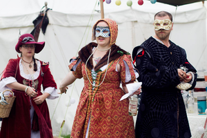 Tassatan Fashions.png