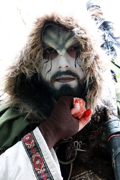 File:Hooded Draughir.jpg